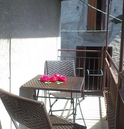La Turr De Mezz Maison d'hôtes Nesso