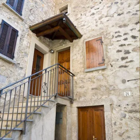 La Turr De Mezz Maison d'hôtes Nesso